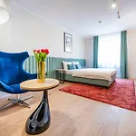 Hotel H12****
