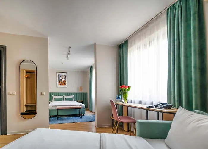 H12**** Hotel Kraków