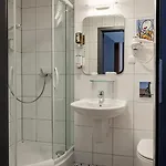 H12**** Hotel 4*