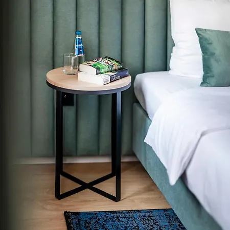 Hotel H12****