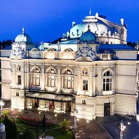 H12**** 4* Cracovia