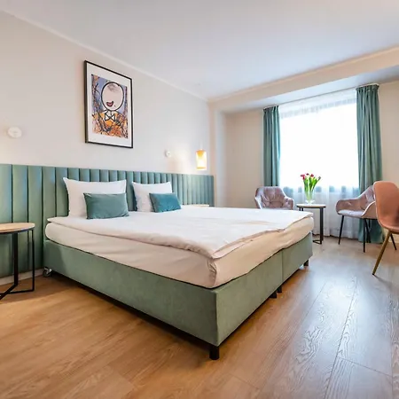H12 Hotel