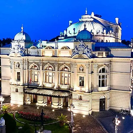 H12 Hotel 4*